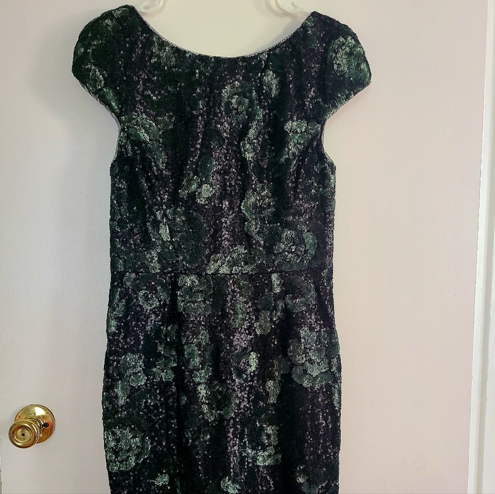 Vera Wang Party Dress Sequined Fully Lined Size 6 Green
